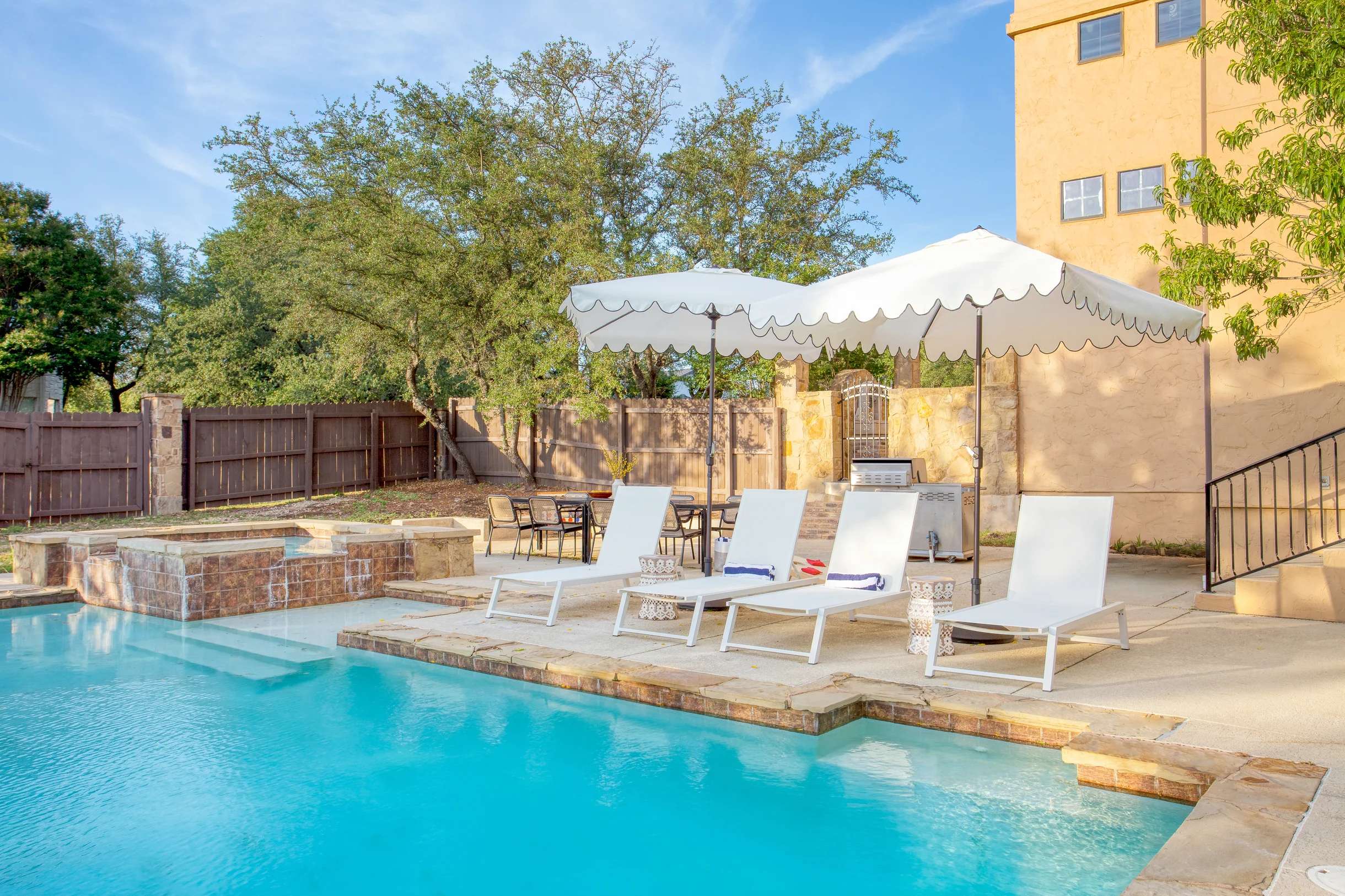 Wander Lake Travis Retreat #2