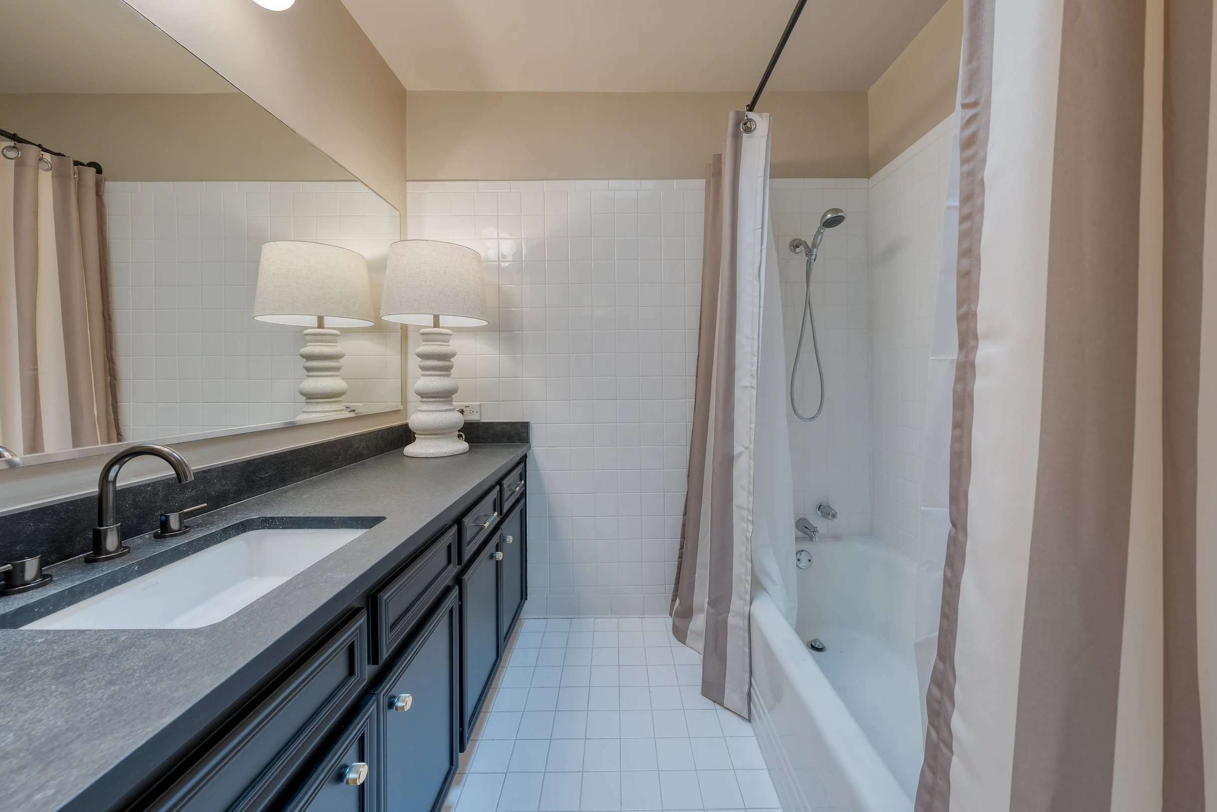 Wander Austin Leaf #21