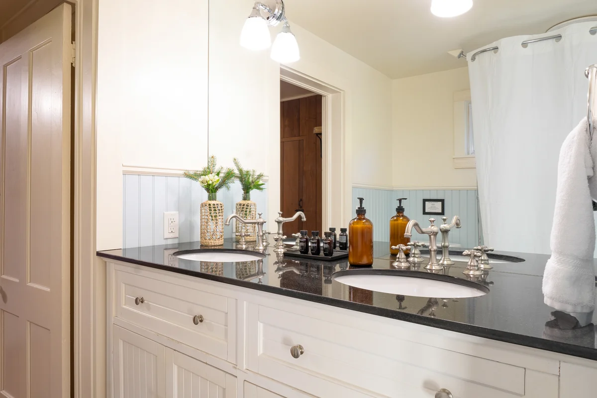 Wander Berkshires Estate