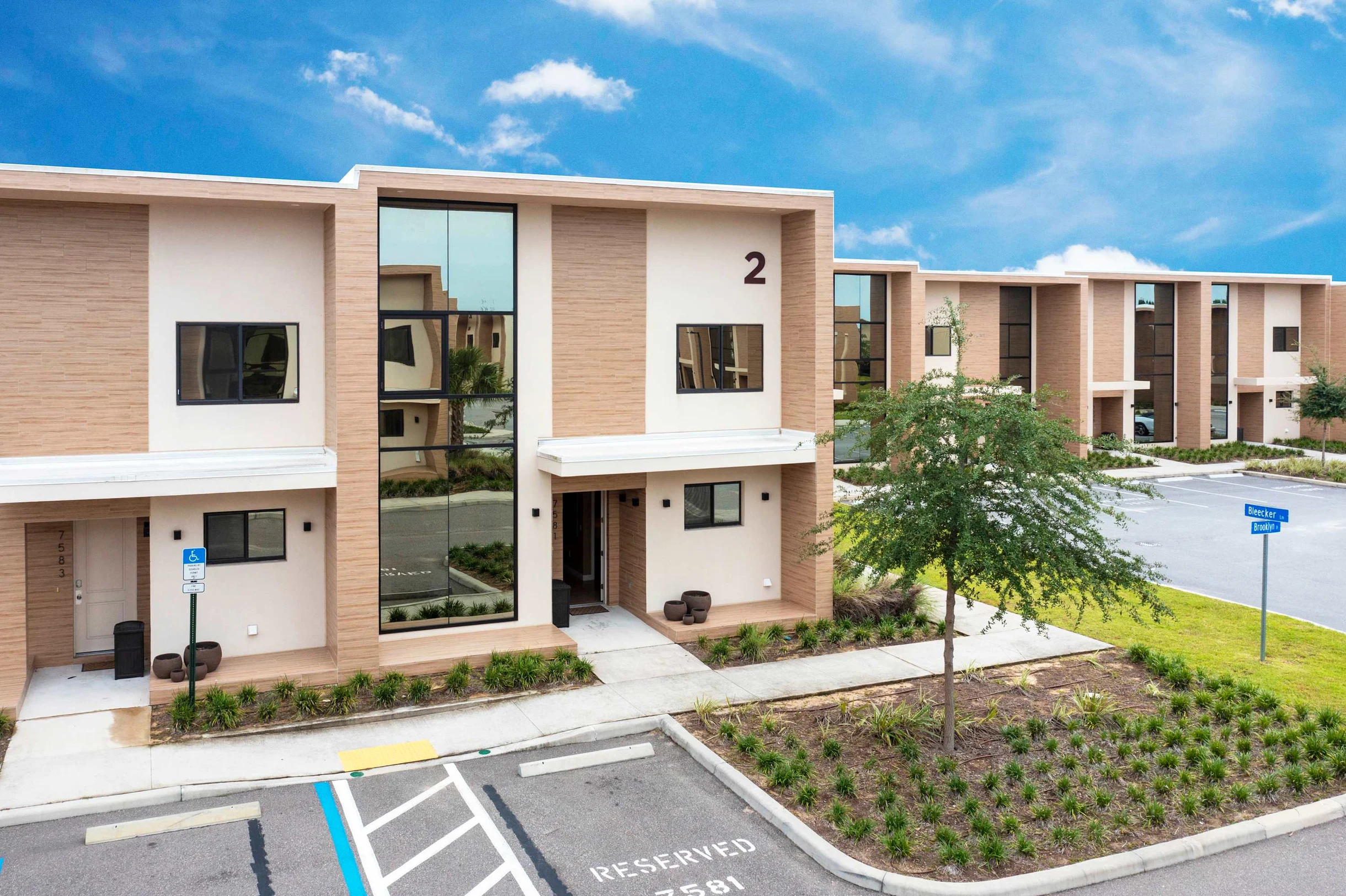 Townhome in Kissimmee property photo 1