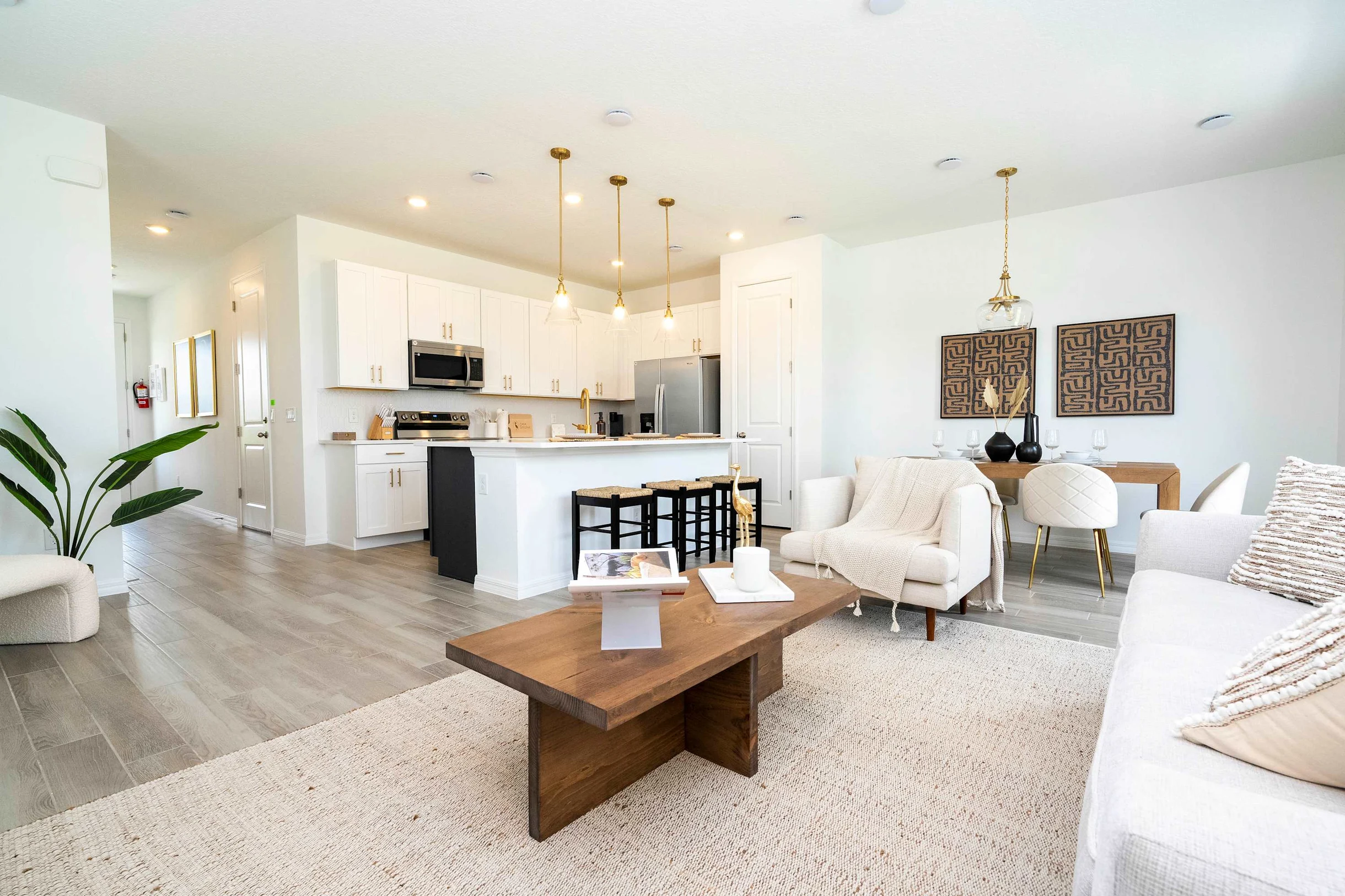 Townhome in Four Corners property photo 1