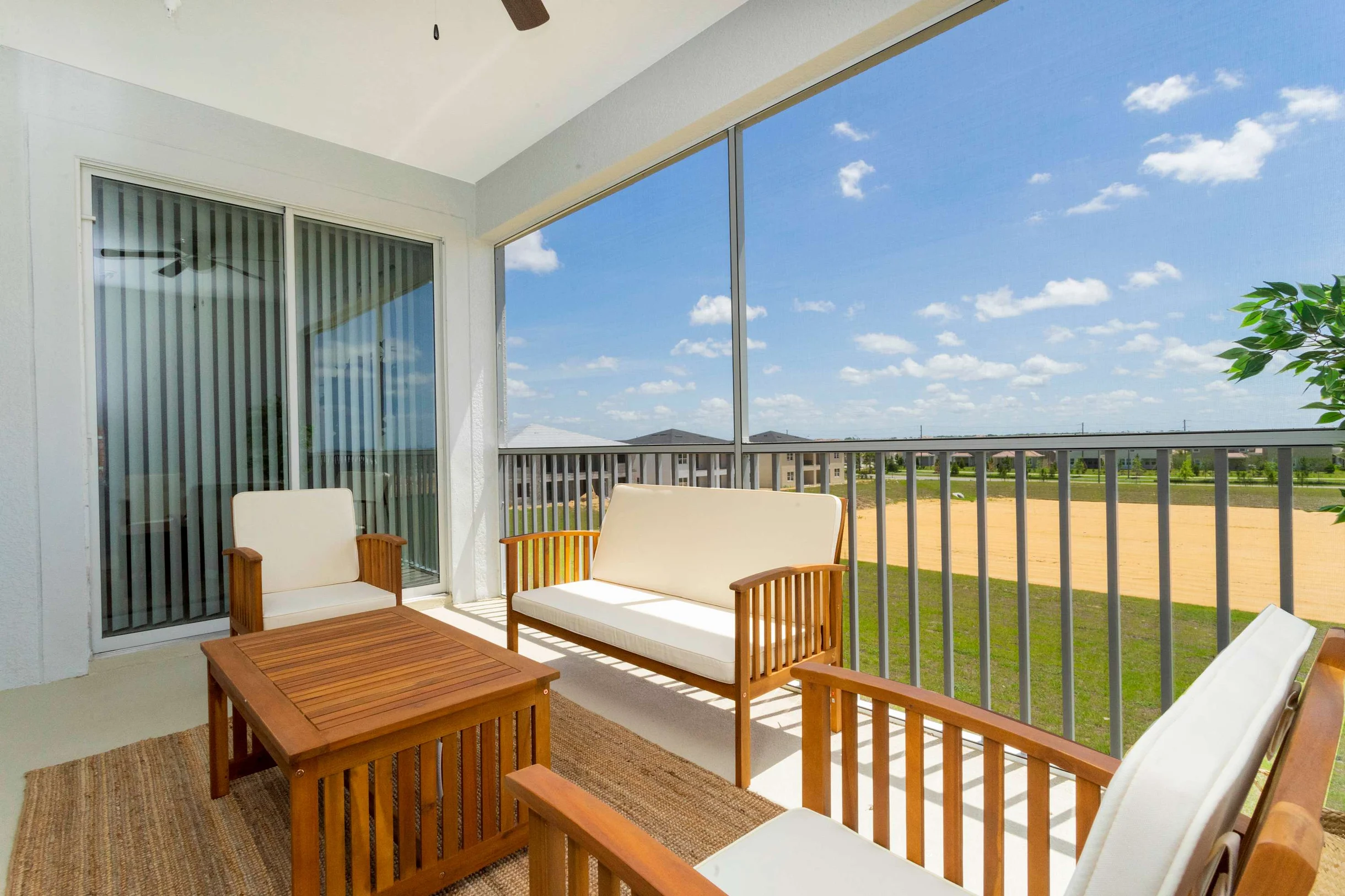 Townhome in Davenport property photo 1