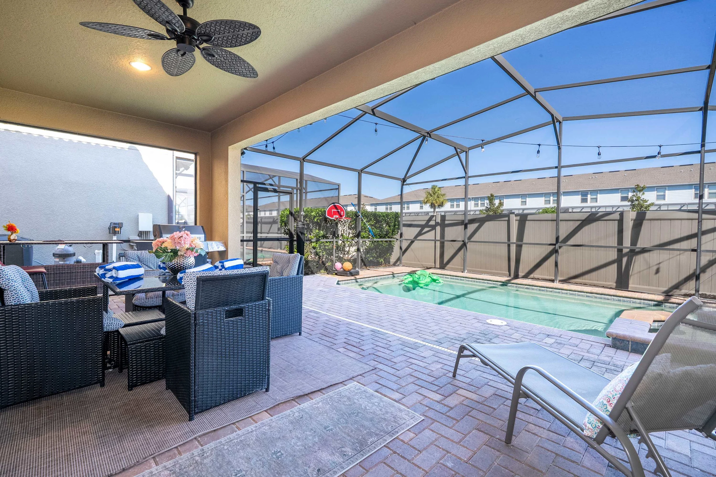 Home in Kissimmee property photo 2