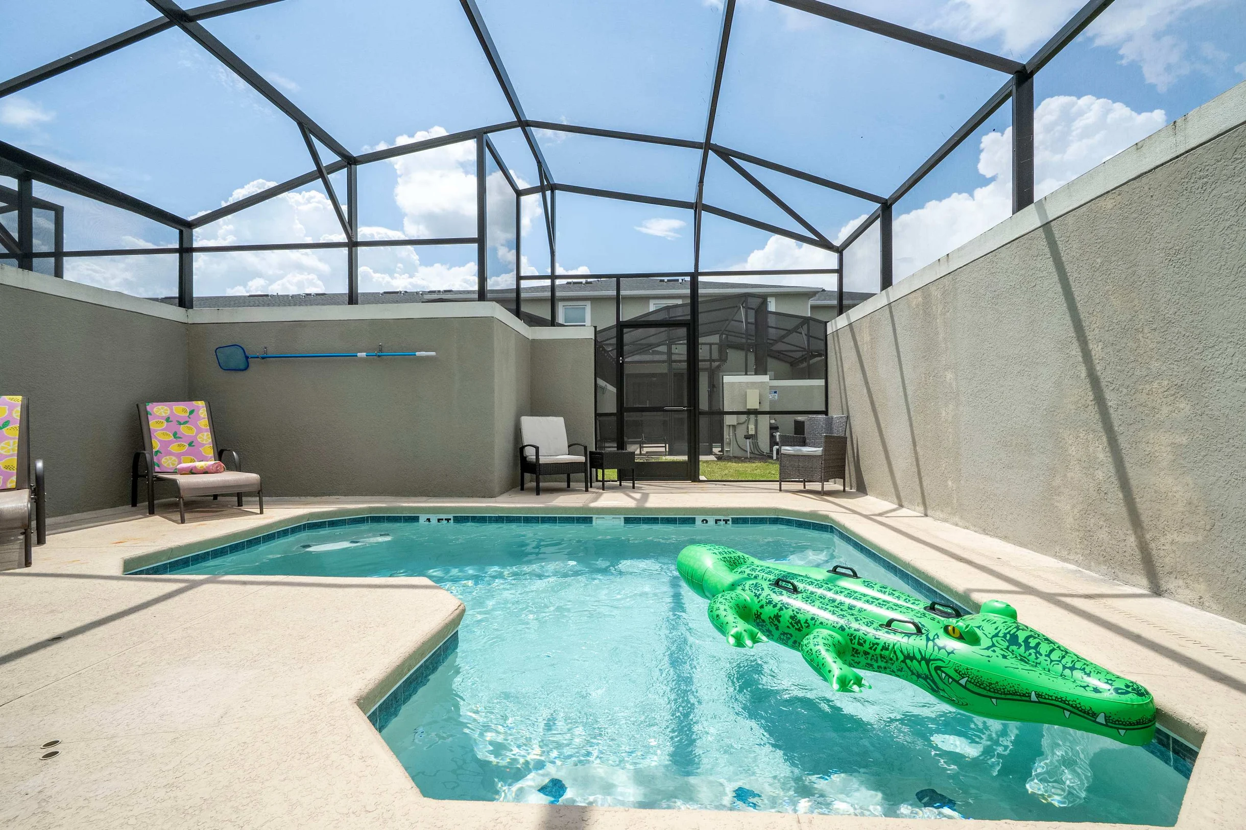 Townhome in Kissimmee property photo 1