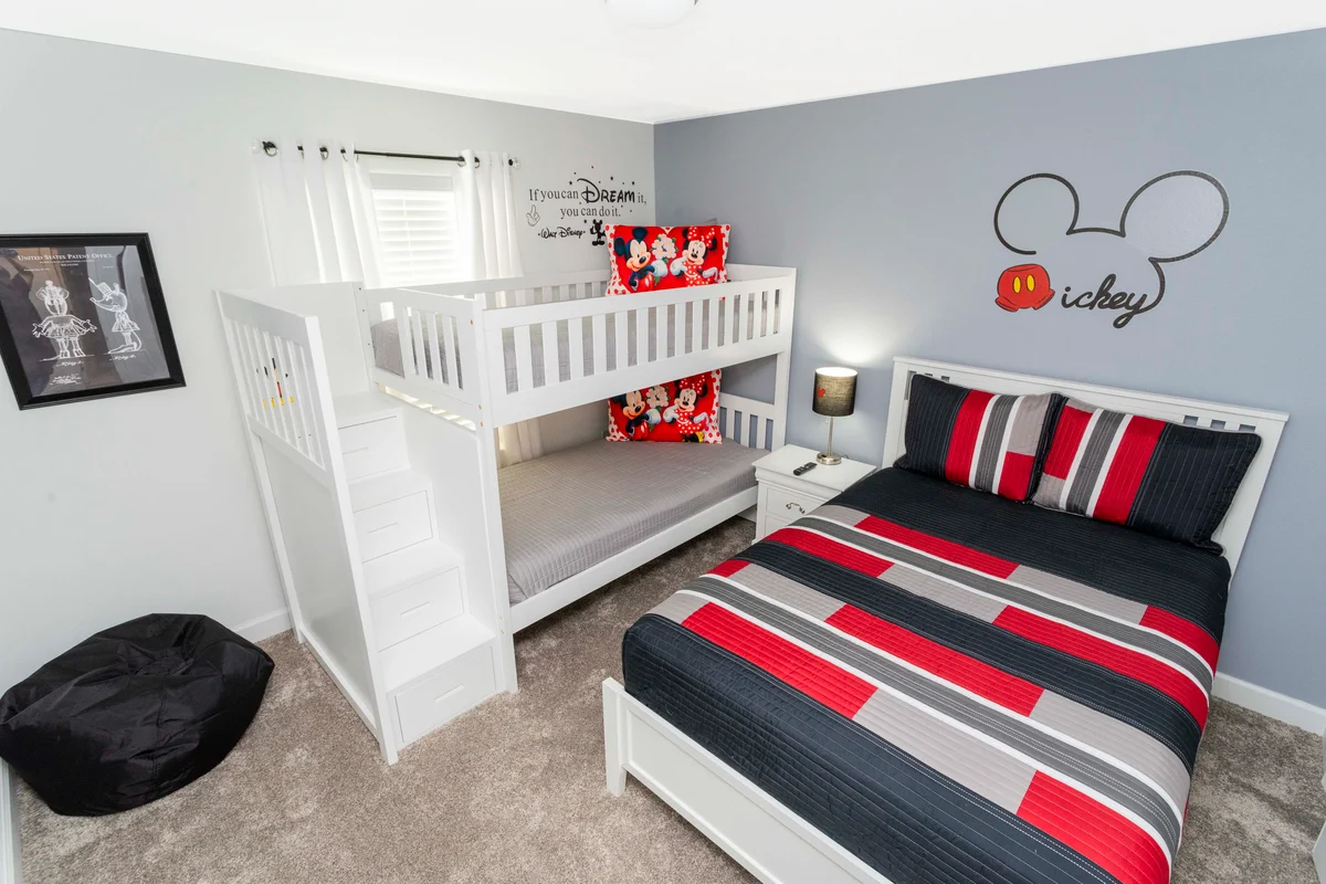 Townhome in Davenport property photo 3