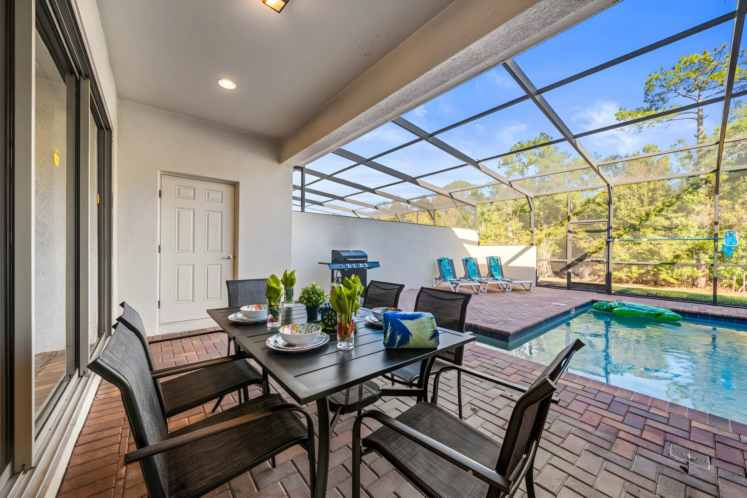 Townhome in Kissimmee property photo 2