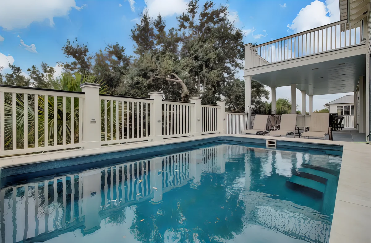 13 57th Avenue by AvantStay | Rooftop, Decks + Pool!
