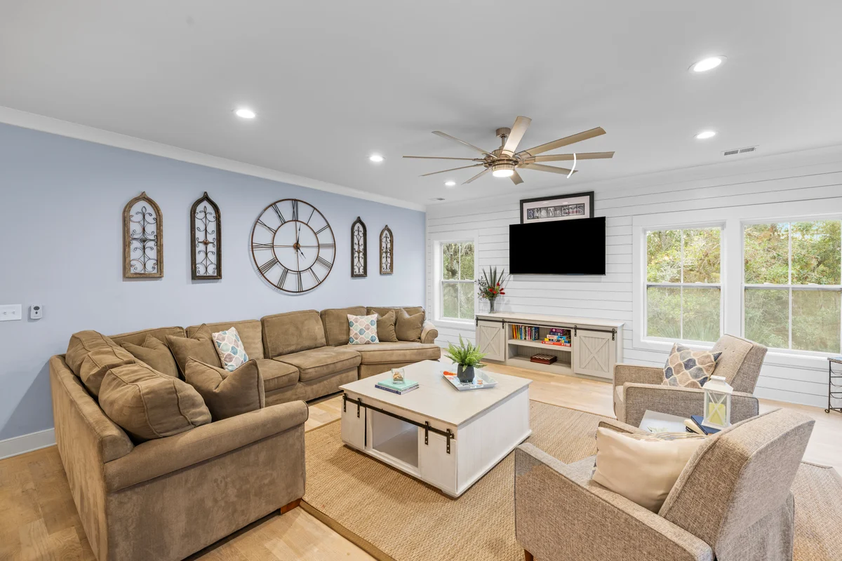 Wander Folly Beach Glow