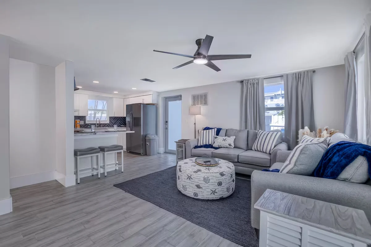 Home in Holmes Beach property photo 3