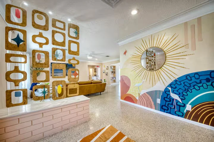 Home in Sarasota property photo 4