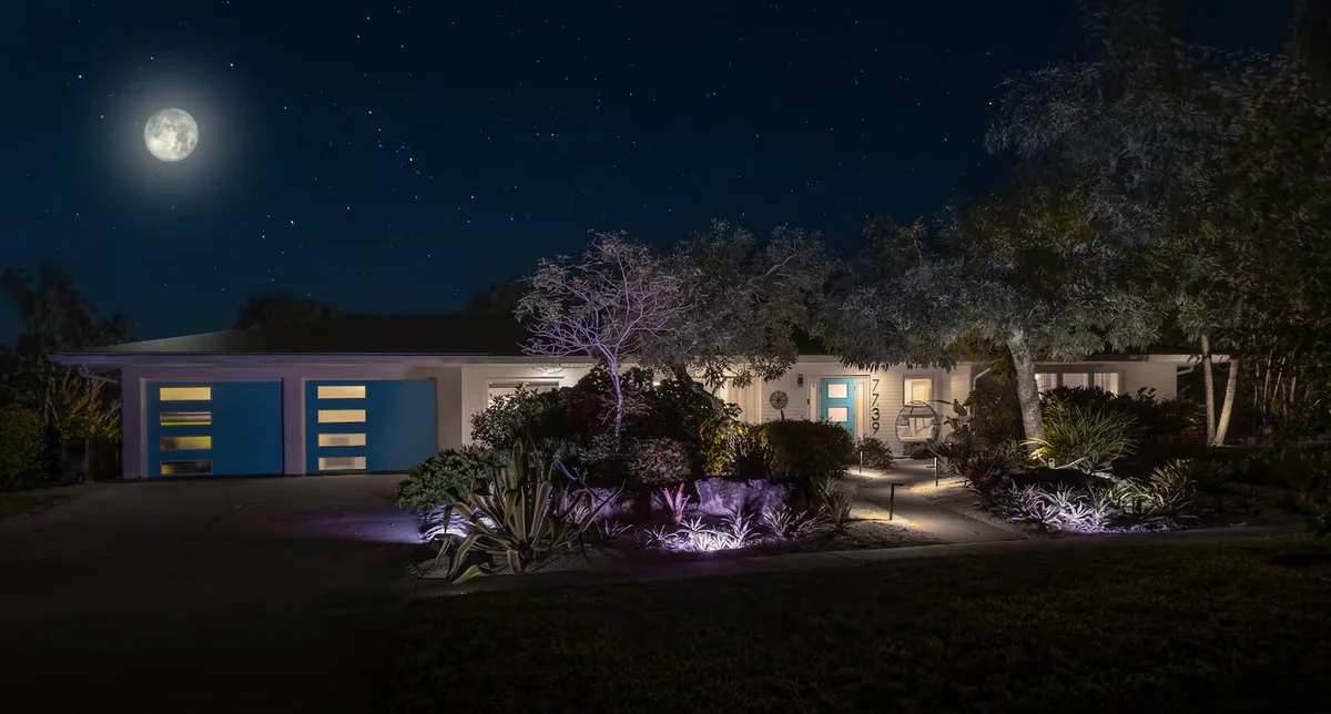 Home in Sarasota property photo 5