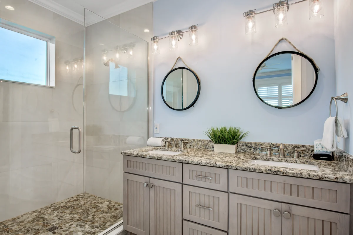 Wander Bradenton Escape