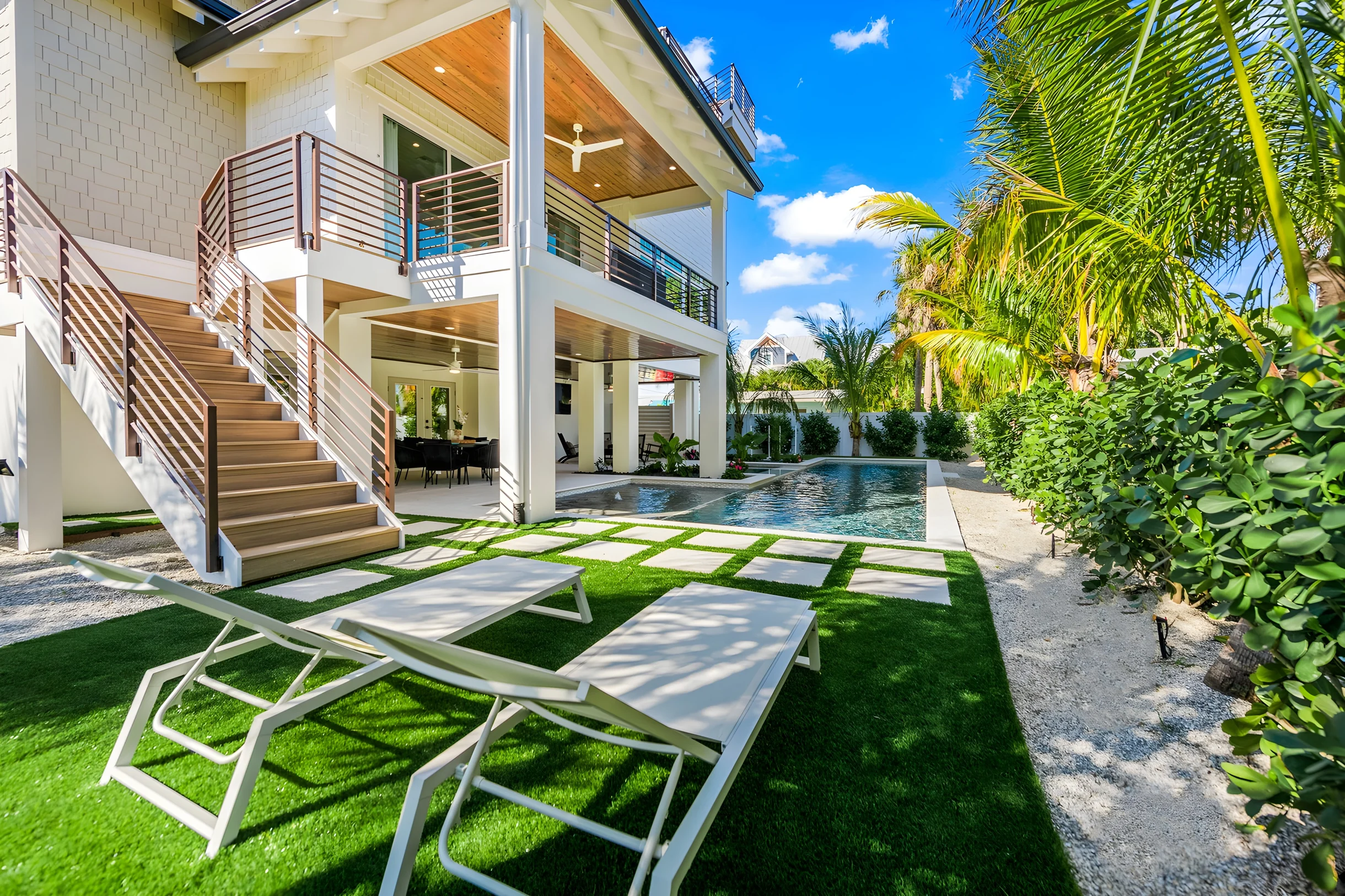 Wander Holmes Beach Breeze