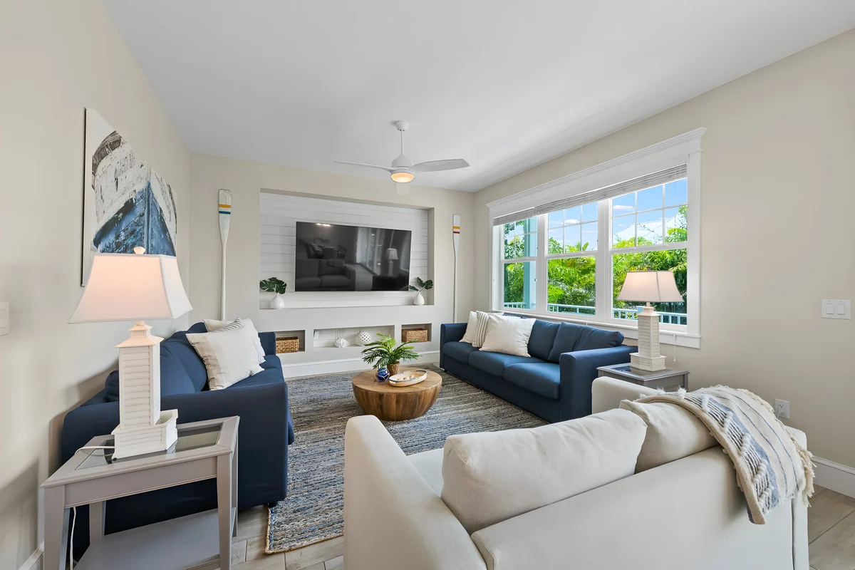 Wander Anna Maria Oasis