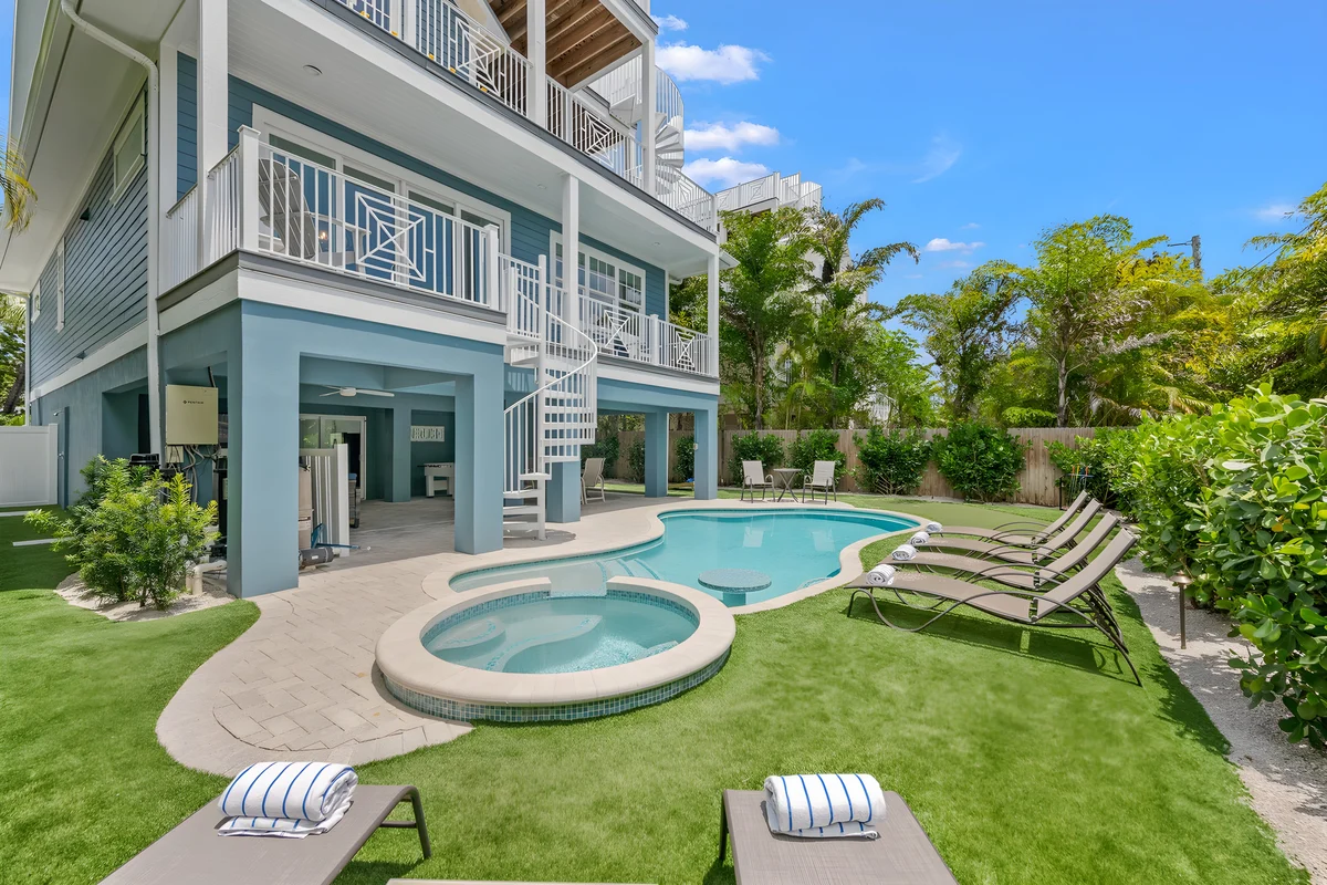 Wander Anna Maria Oasis