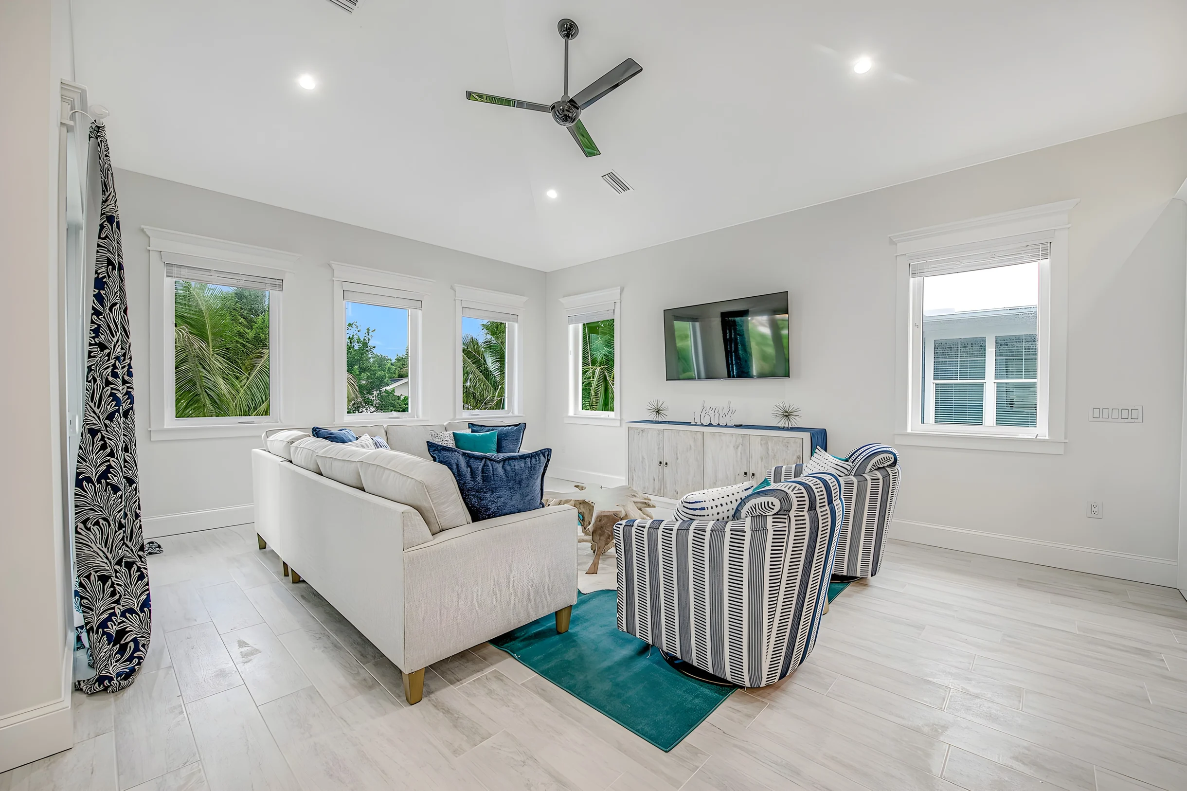 Wander Anna Maria Escape #13