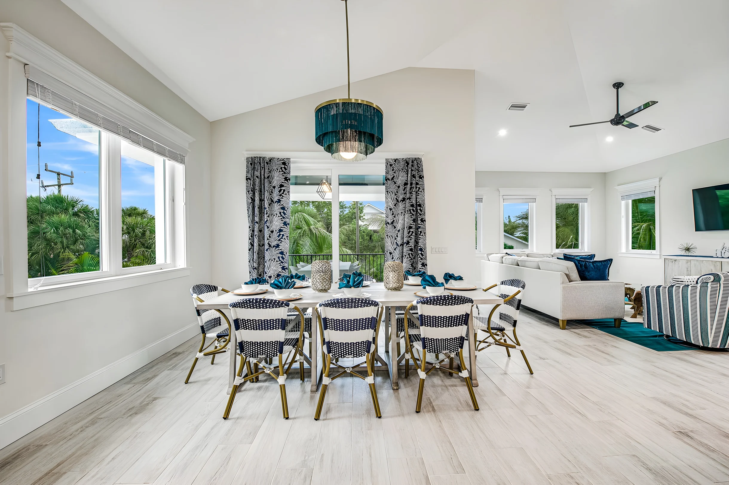 Wander Anna Maria Escape #18