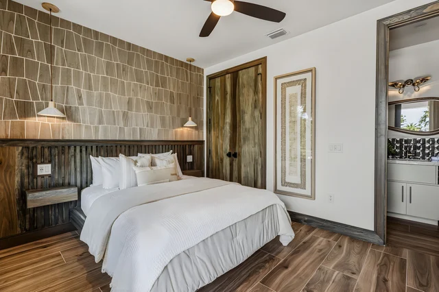 Bedroom 1 image 1