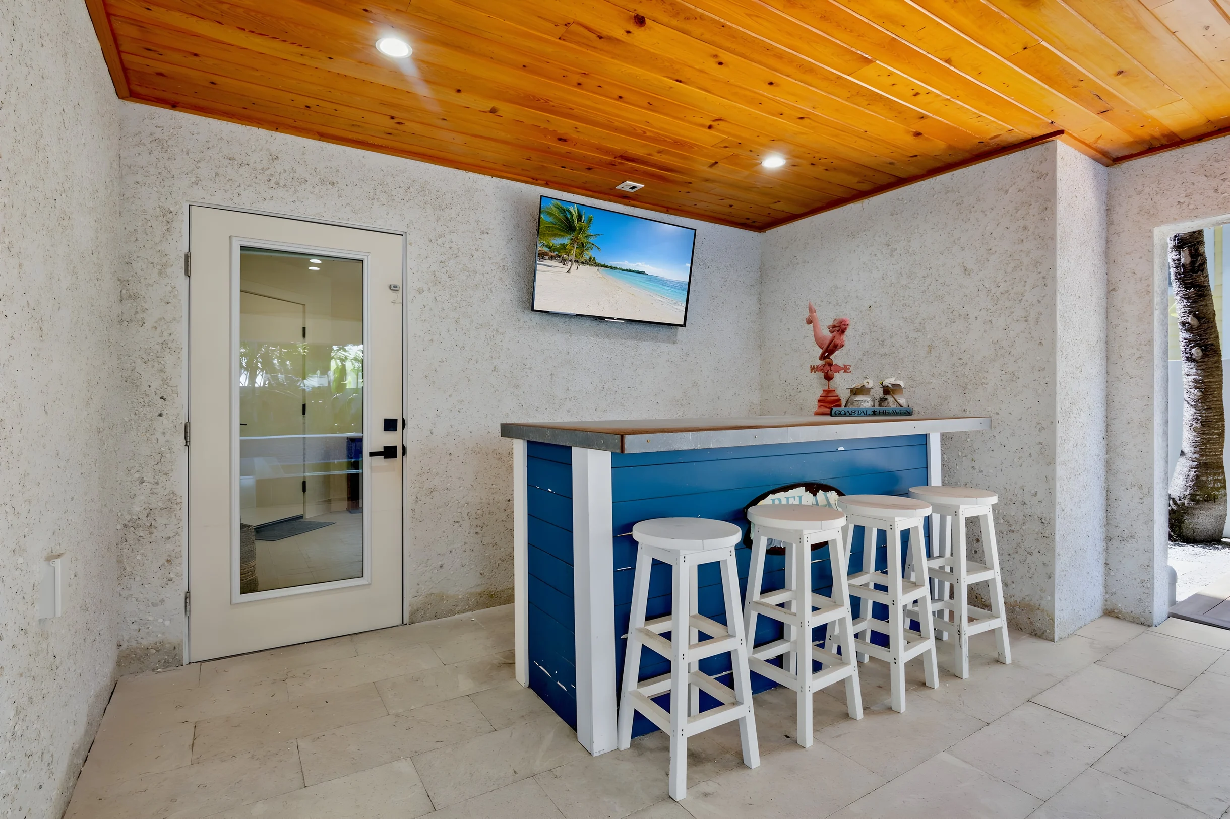 Wander Bradenton Beach Glow