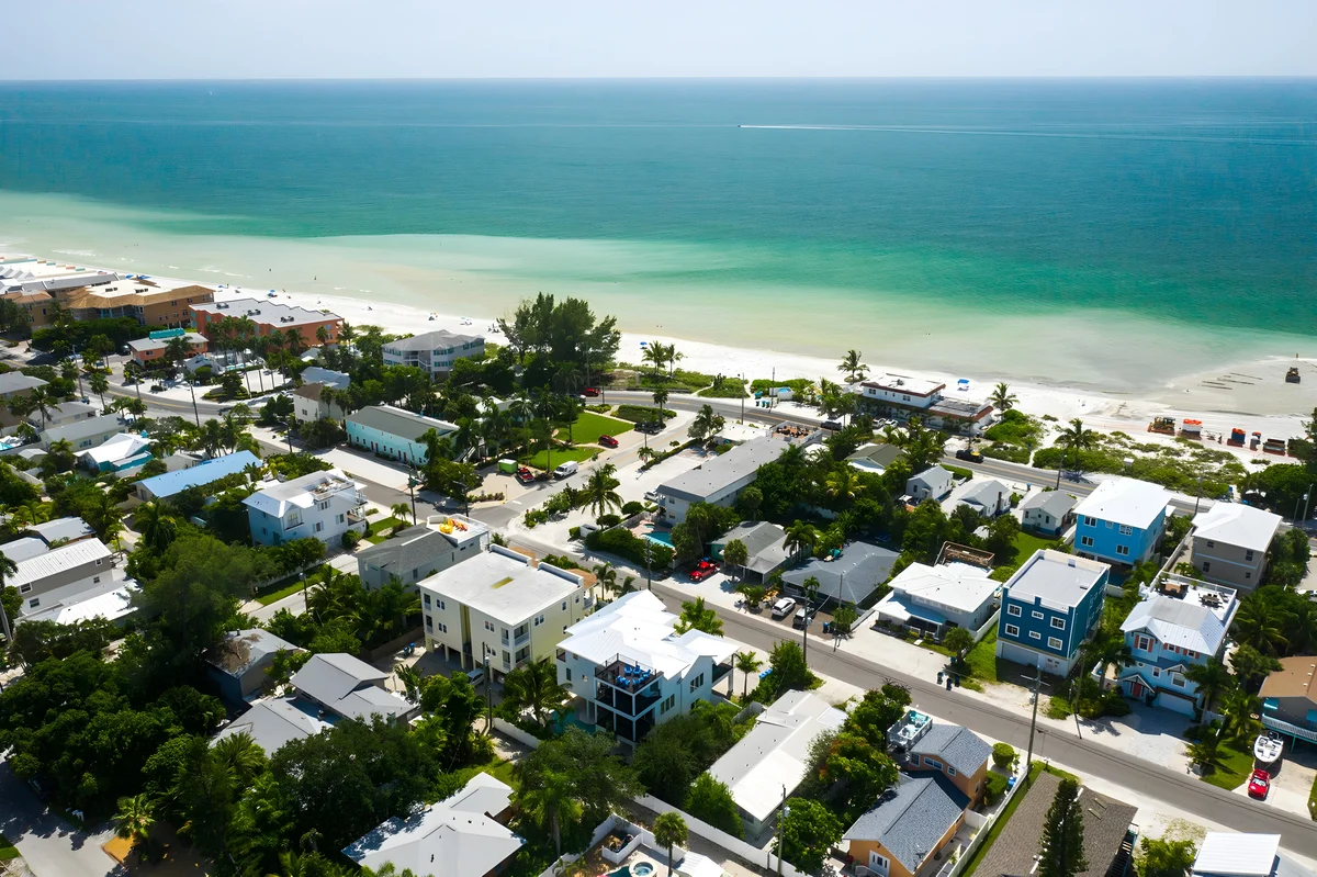 Wander Bradenton Beach Golden