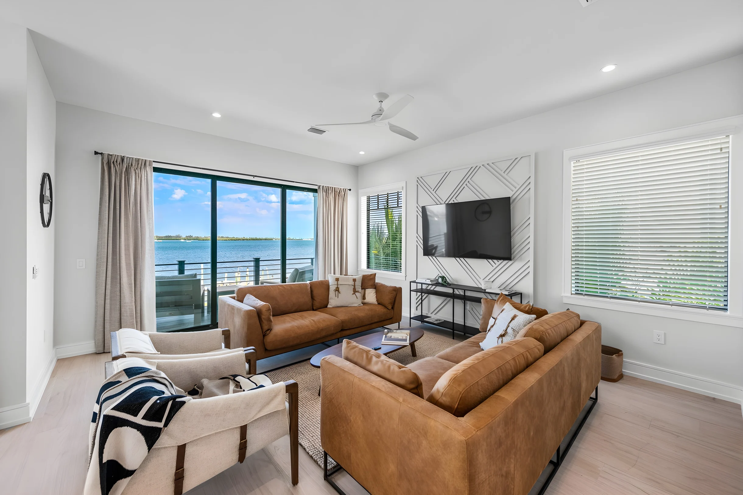 Wander Bradenton Bay Glow #51