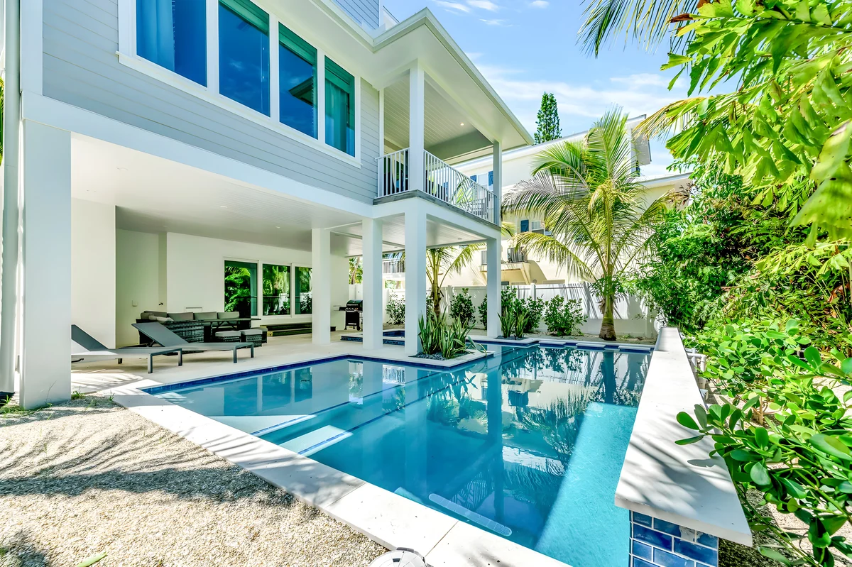 Wander Holmes Beach Rooftop