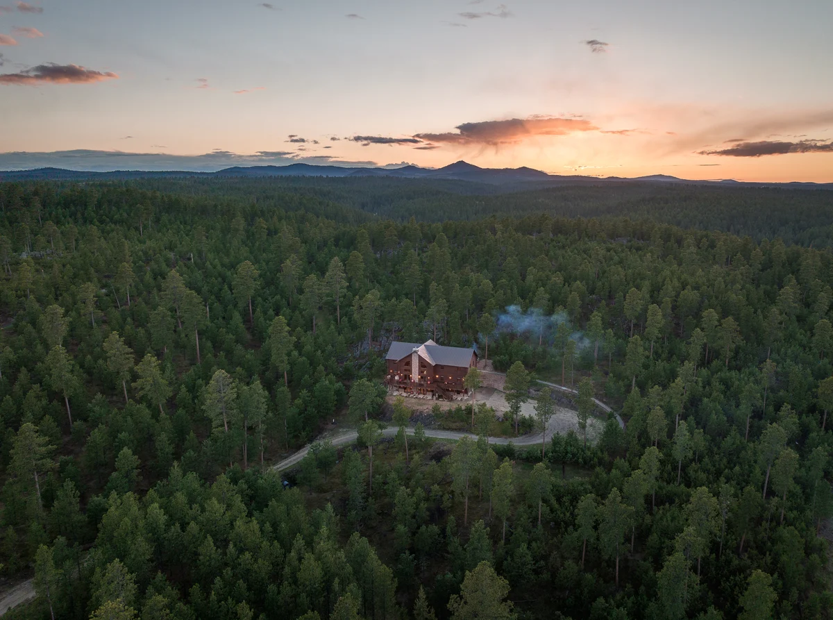 Largest Black Hills Lodge - Sleeps 30 - 13 Bedroom