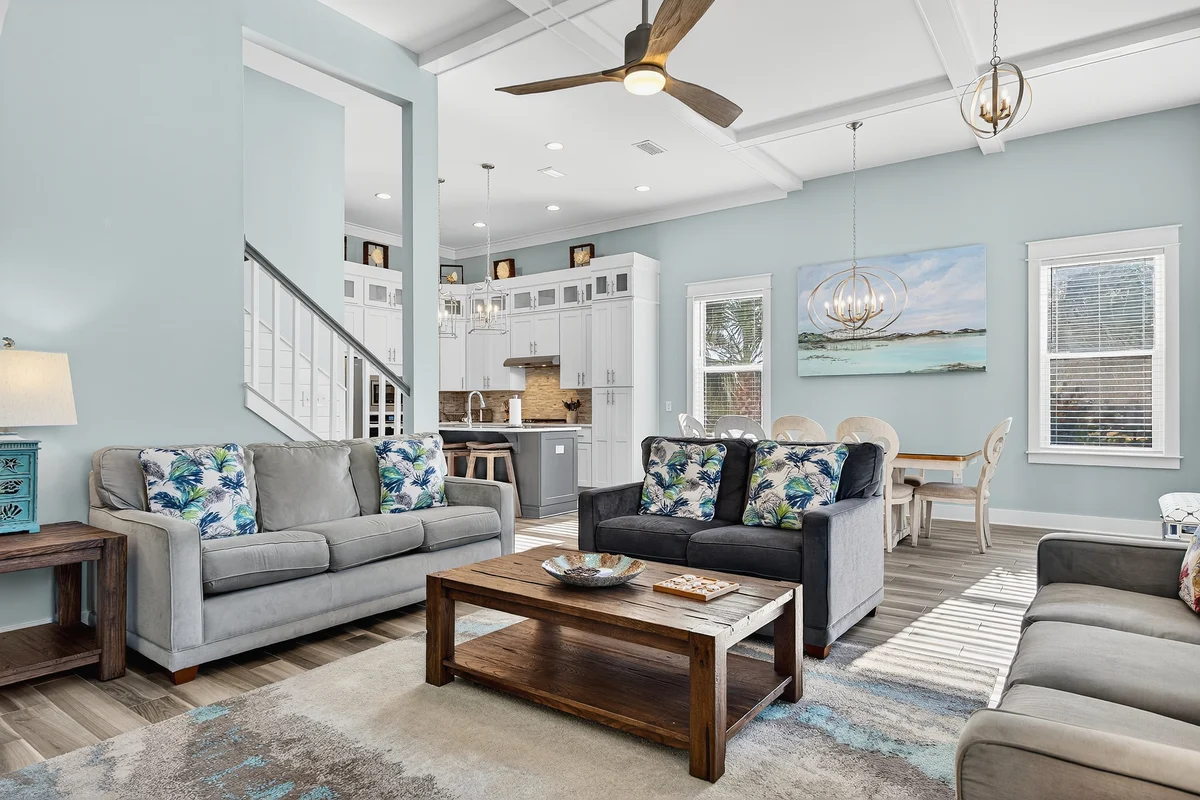 Wander Santa Rosa Evergreen