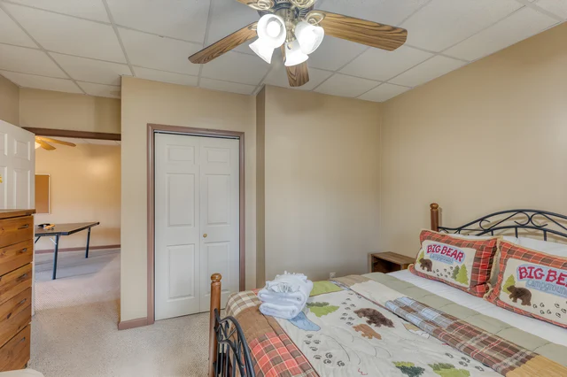 Bedroom 1 image 1