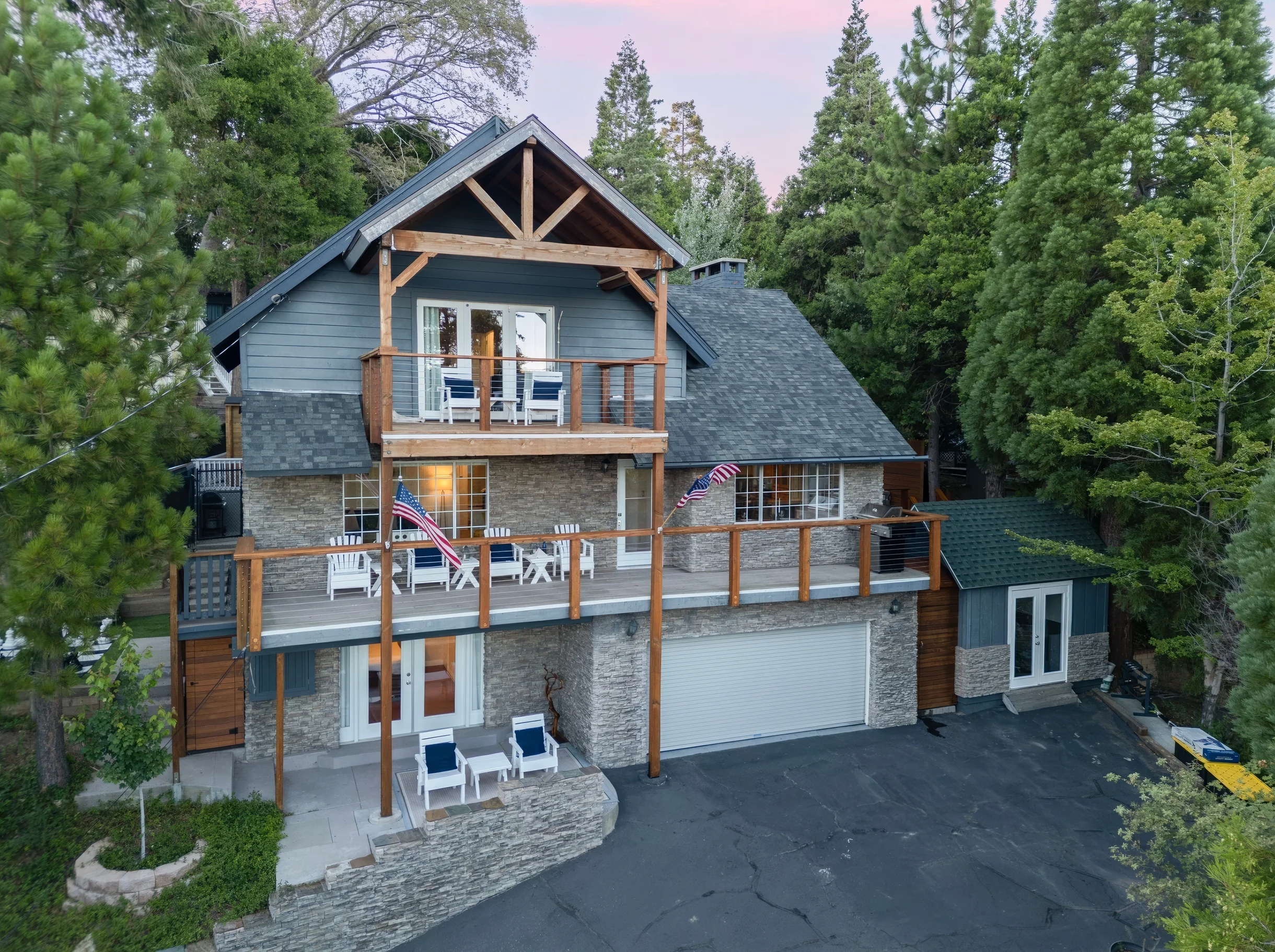 Wander Lake Arrowhead Retreat #1