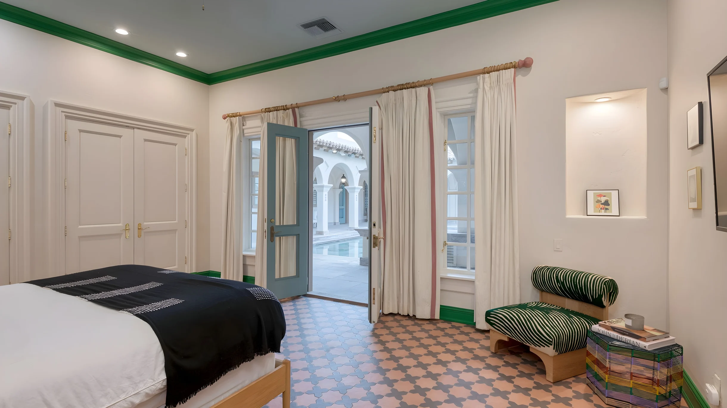 Wander Palm Springs Sands #21