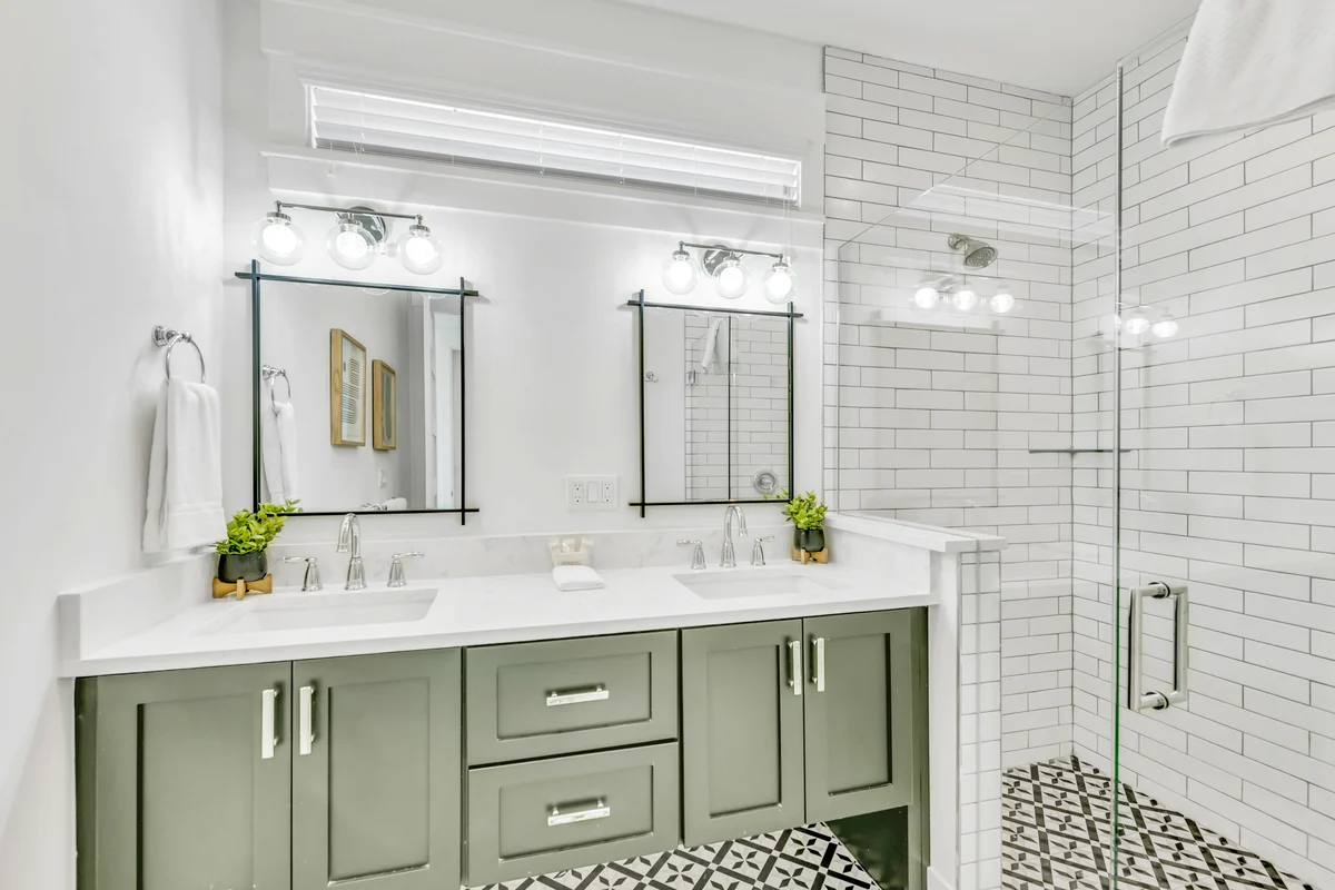 Wander Siesta Escape