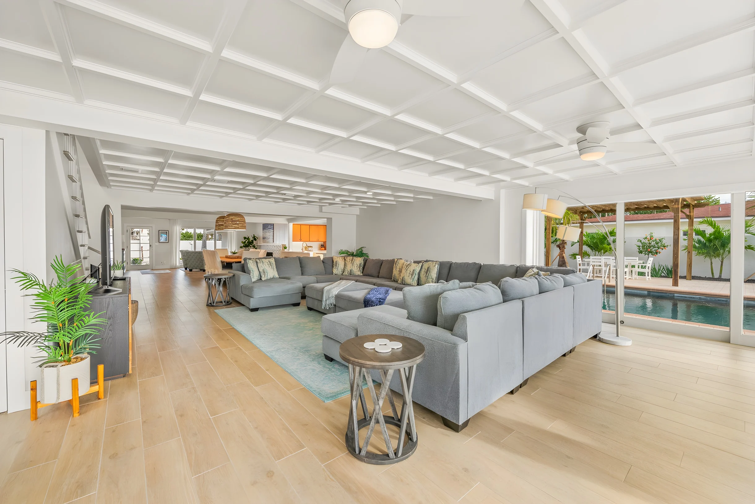 Wander Lido Key Glow