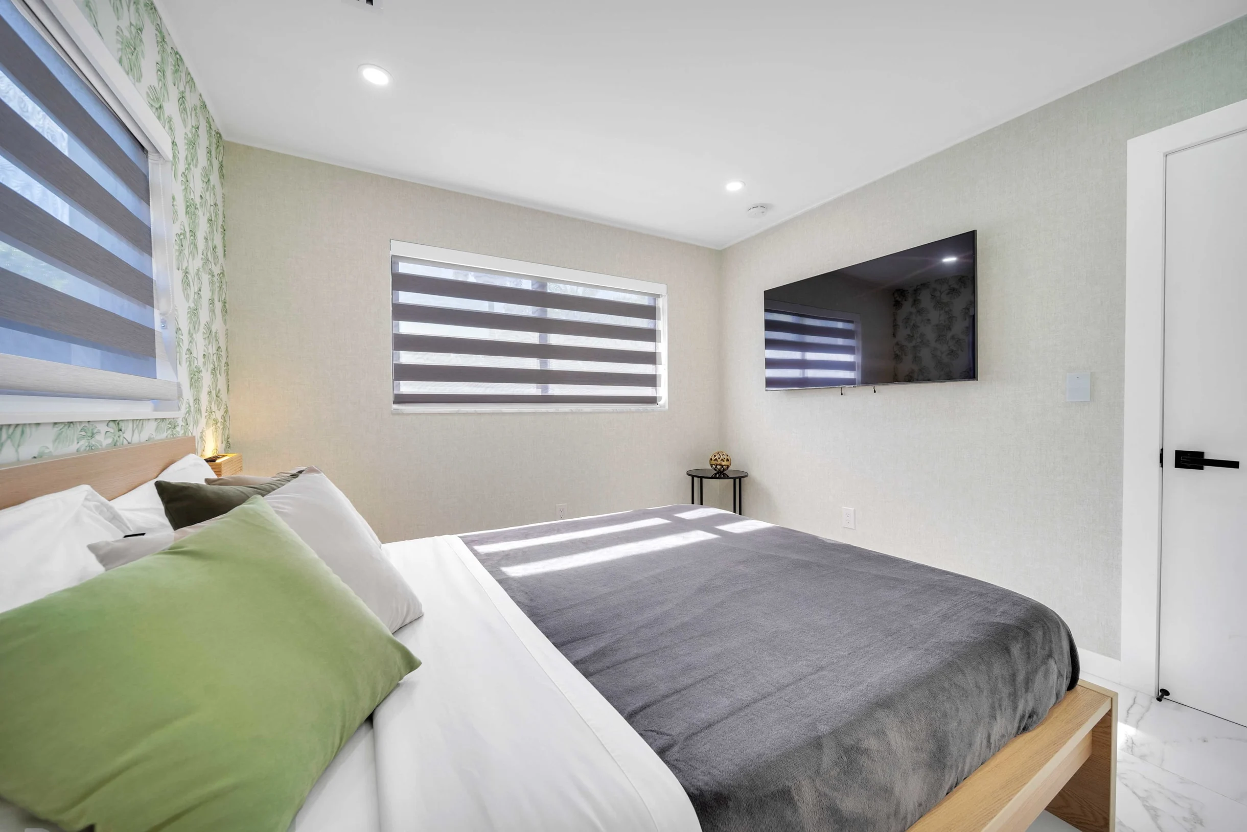 Wander Miami Golden Retreat #37