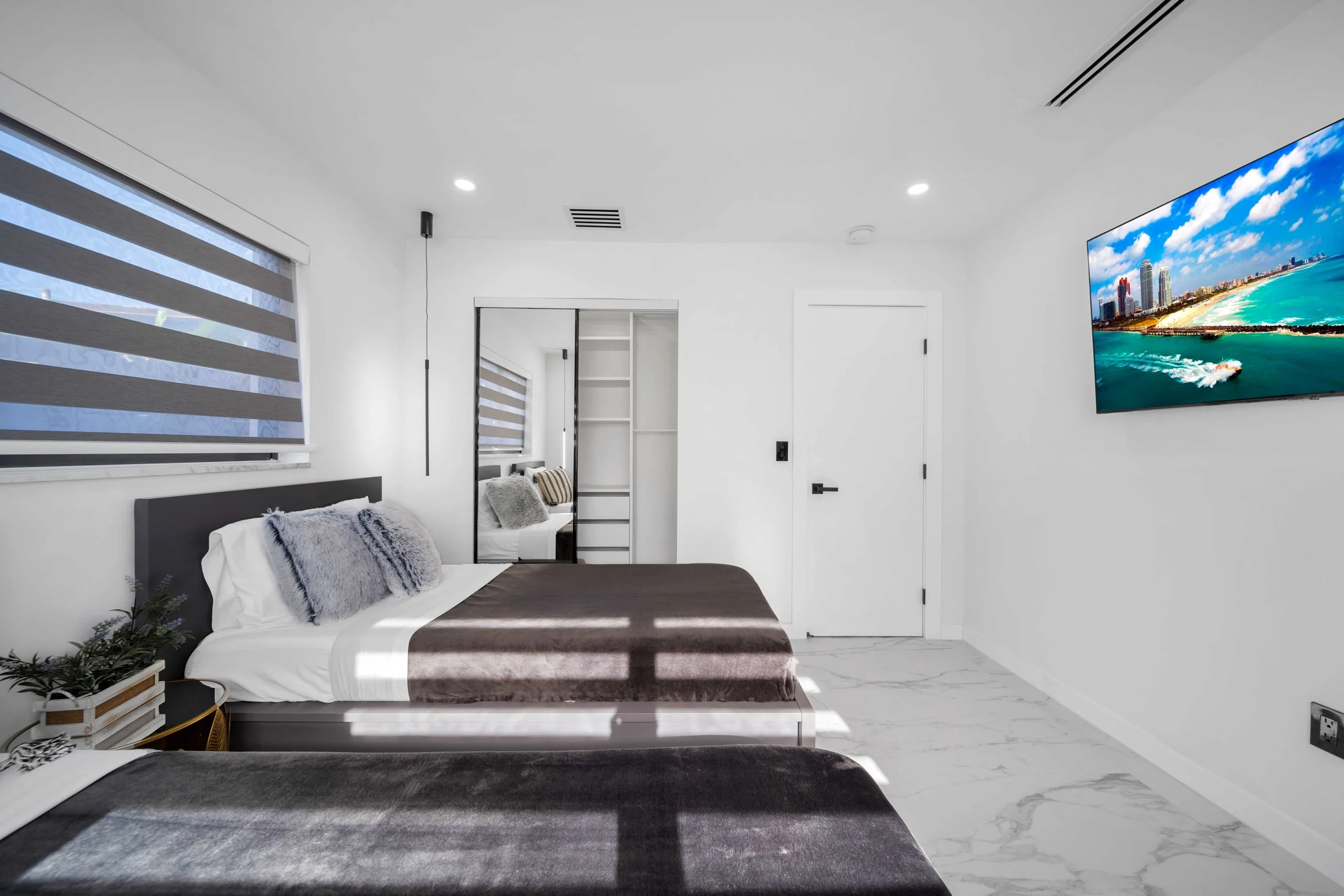 Wander Miami Golden Retreat #51