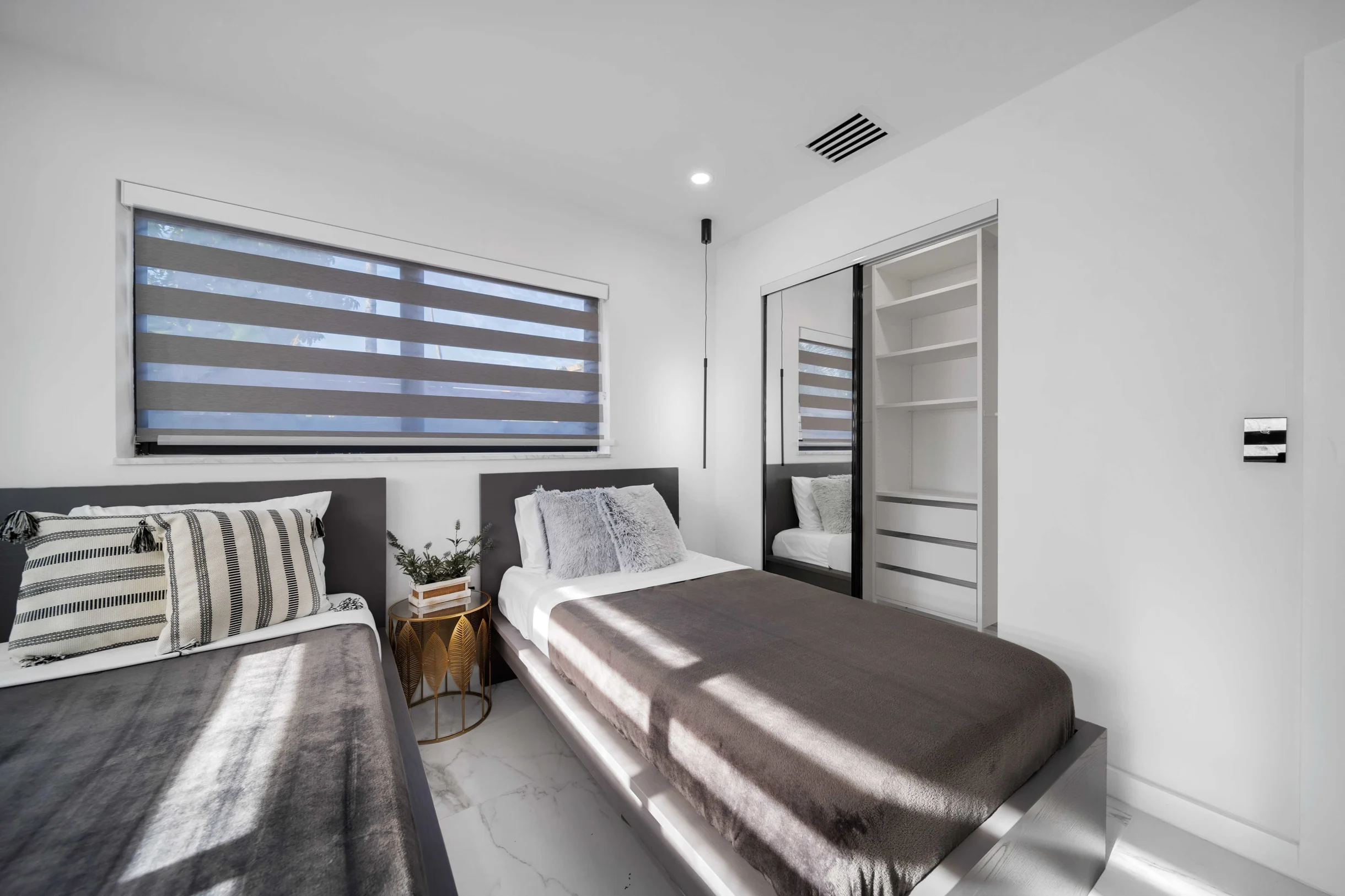 Wander Miami Golden Retreat #50