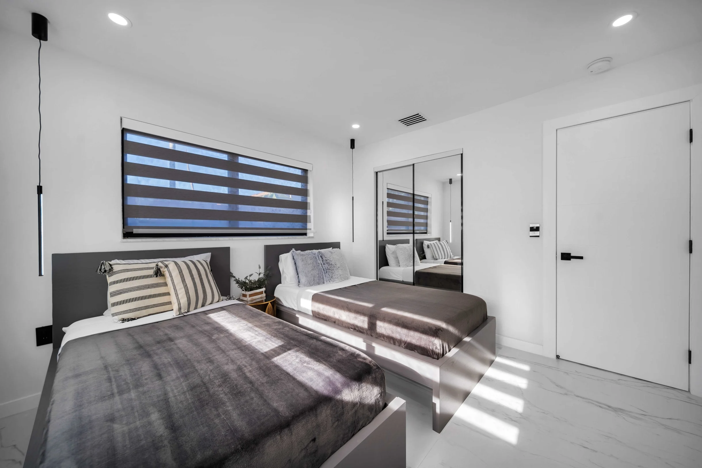 Wander Miami Golden Retreat #64