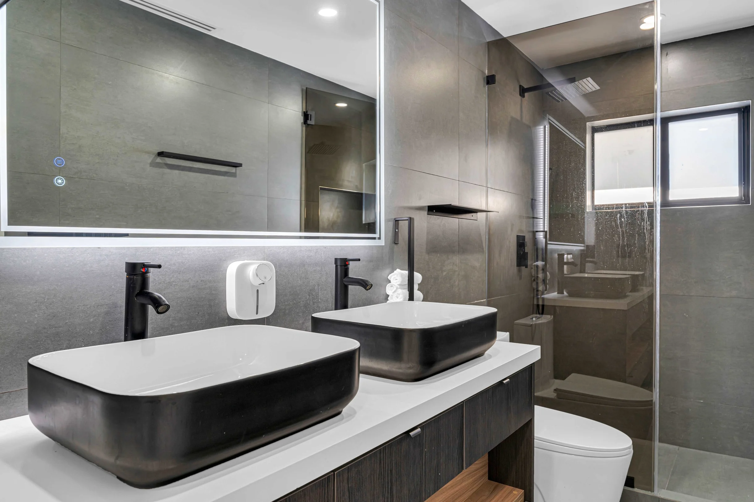 Wander Miami Golden Retreat #22