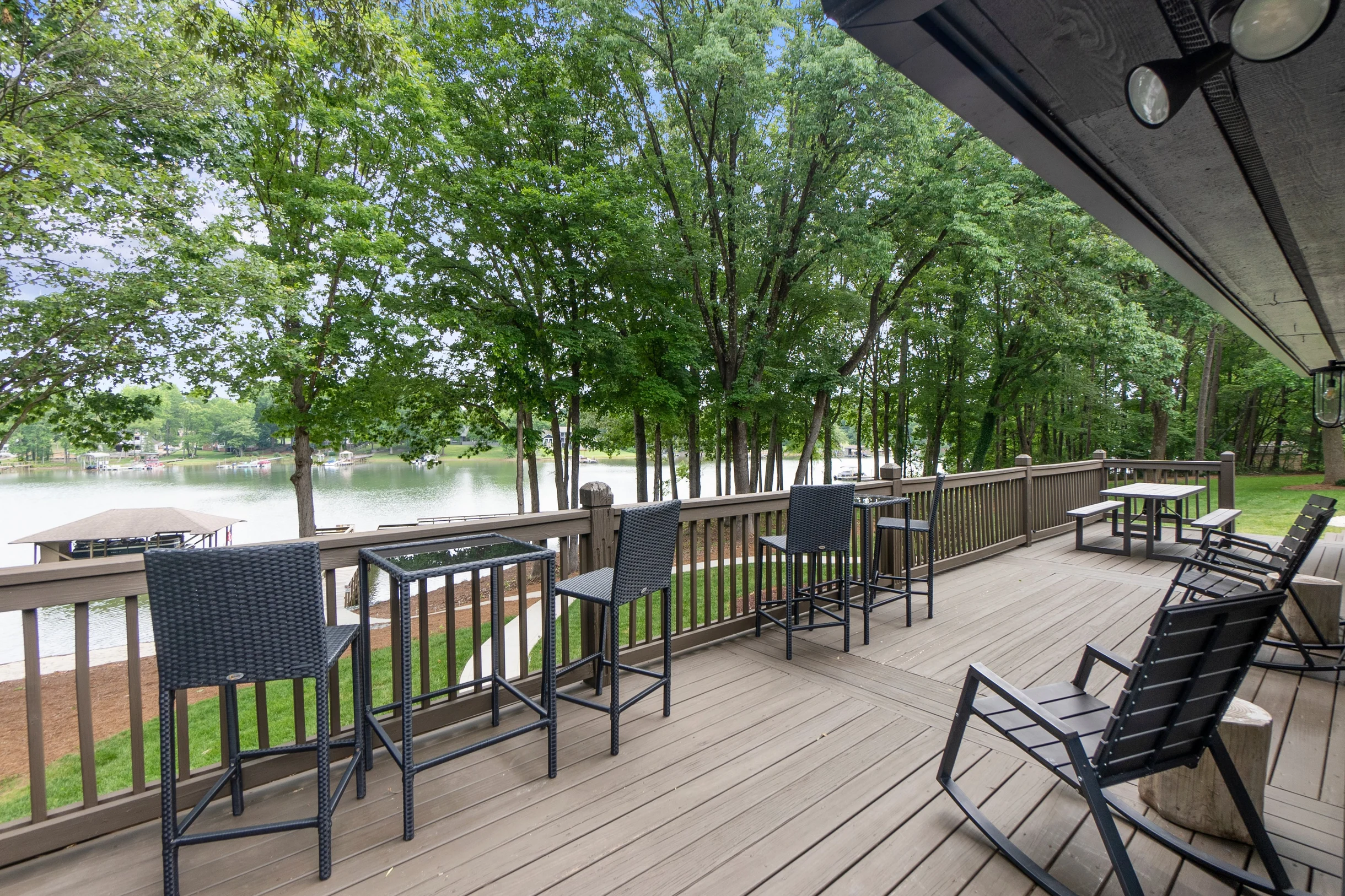 Luxury On Woodstream #45