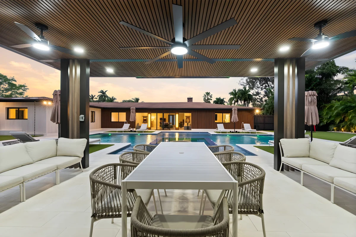 Home in Miami property photo 5