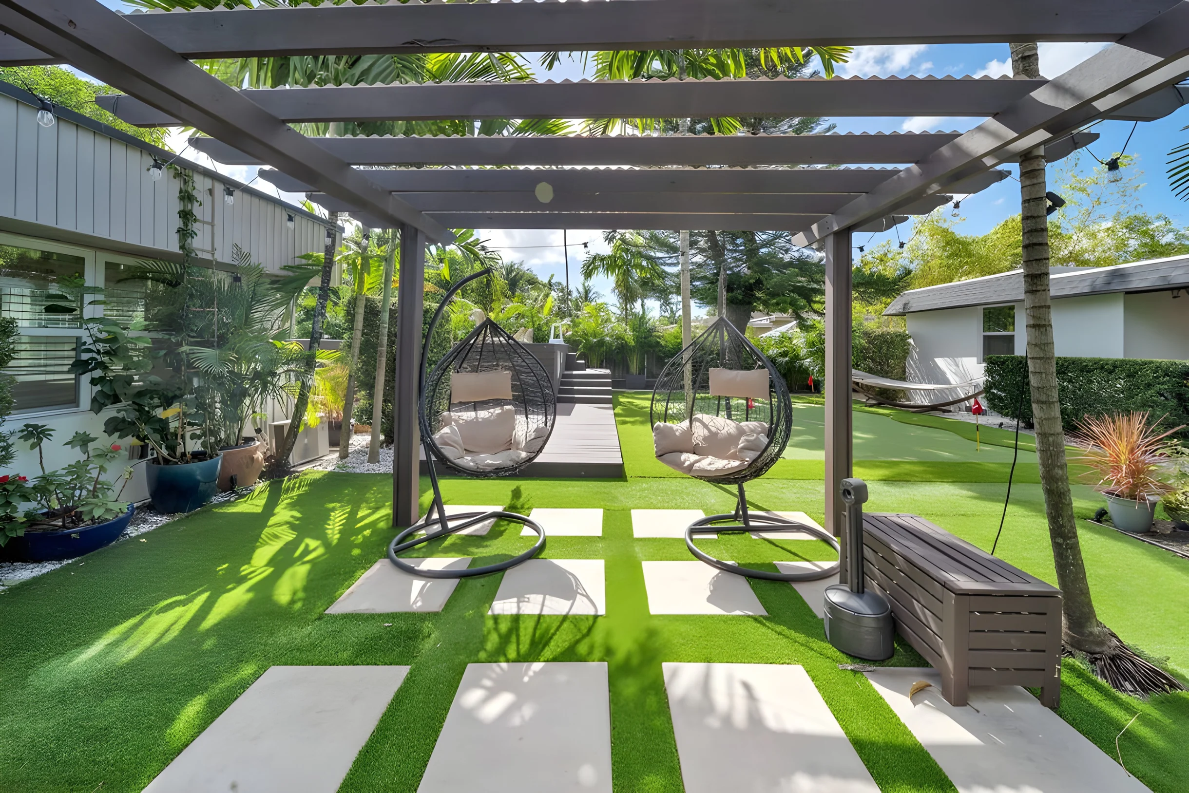 Home in Miami property photo 4