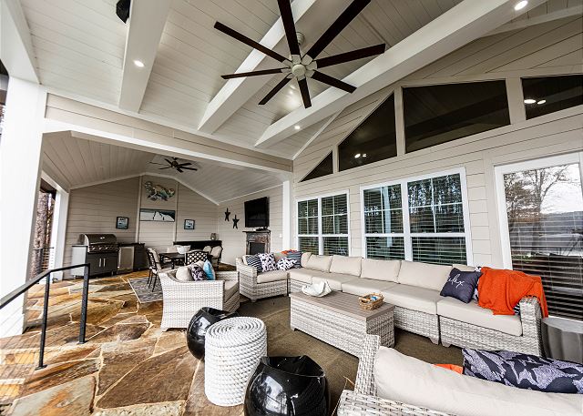Knot Your Average Lake House #61