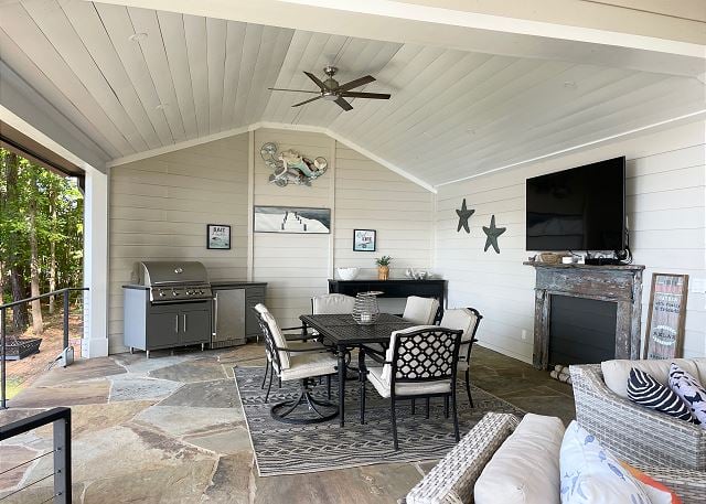 Knot Your Average Lake House #29