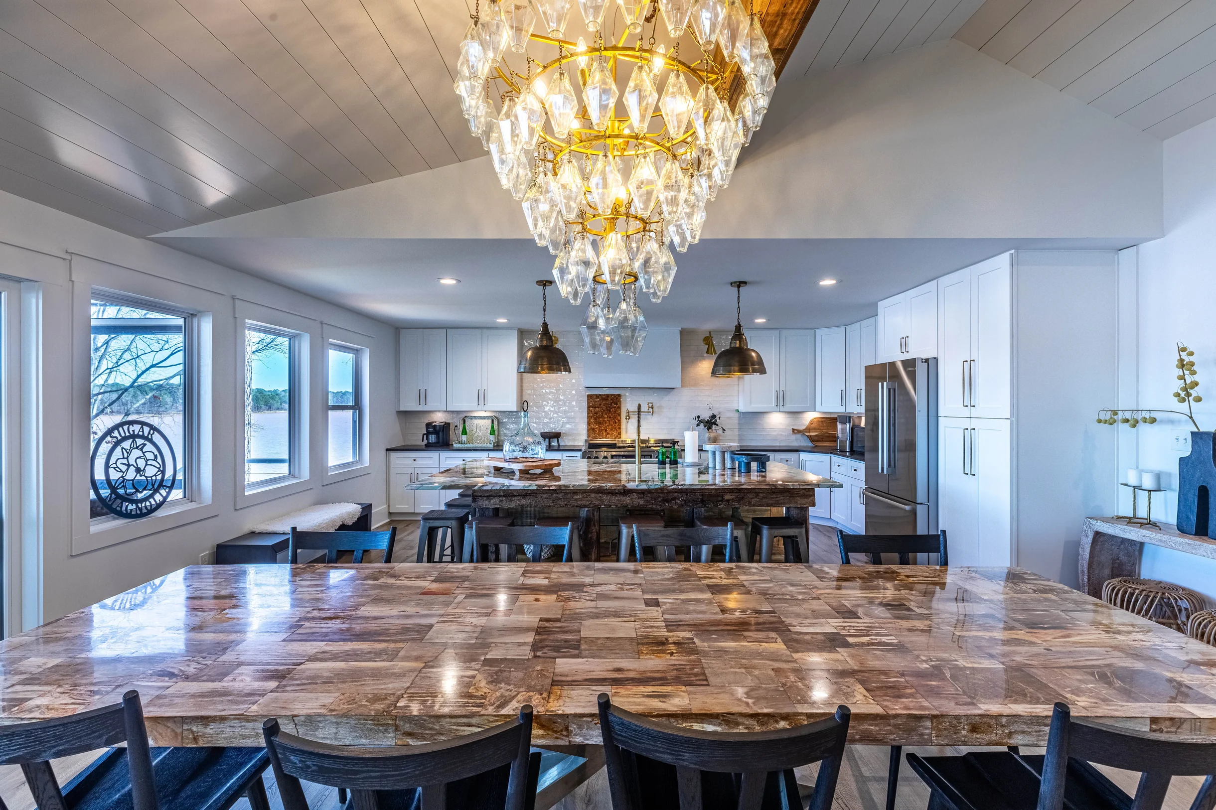 Lake Oconee Lake front with Pool #25