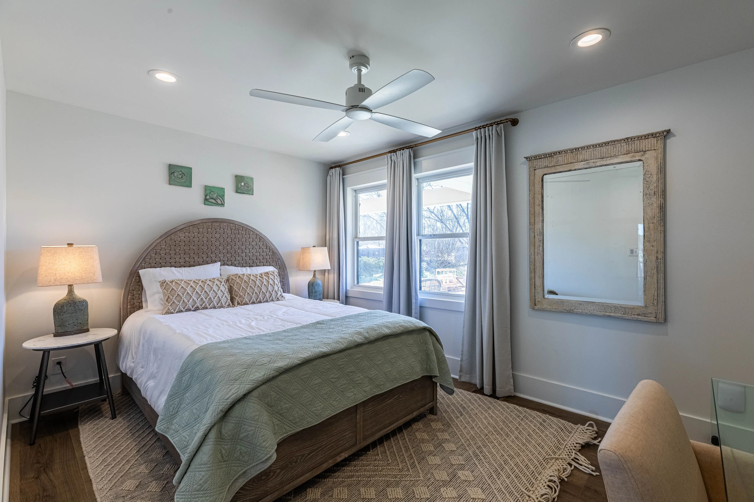 Lake Oconee Lake front with Pool #58
