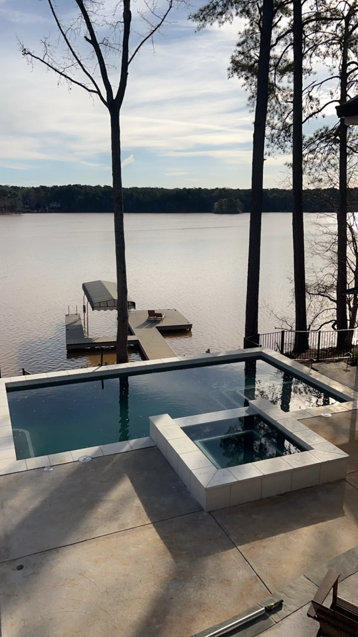 Lake Oconee Lake front with Pool #47