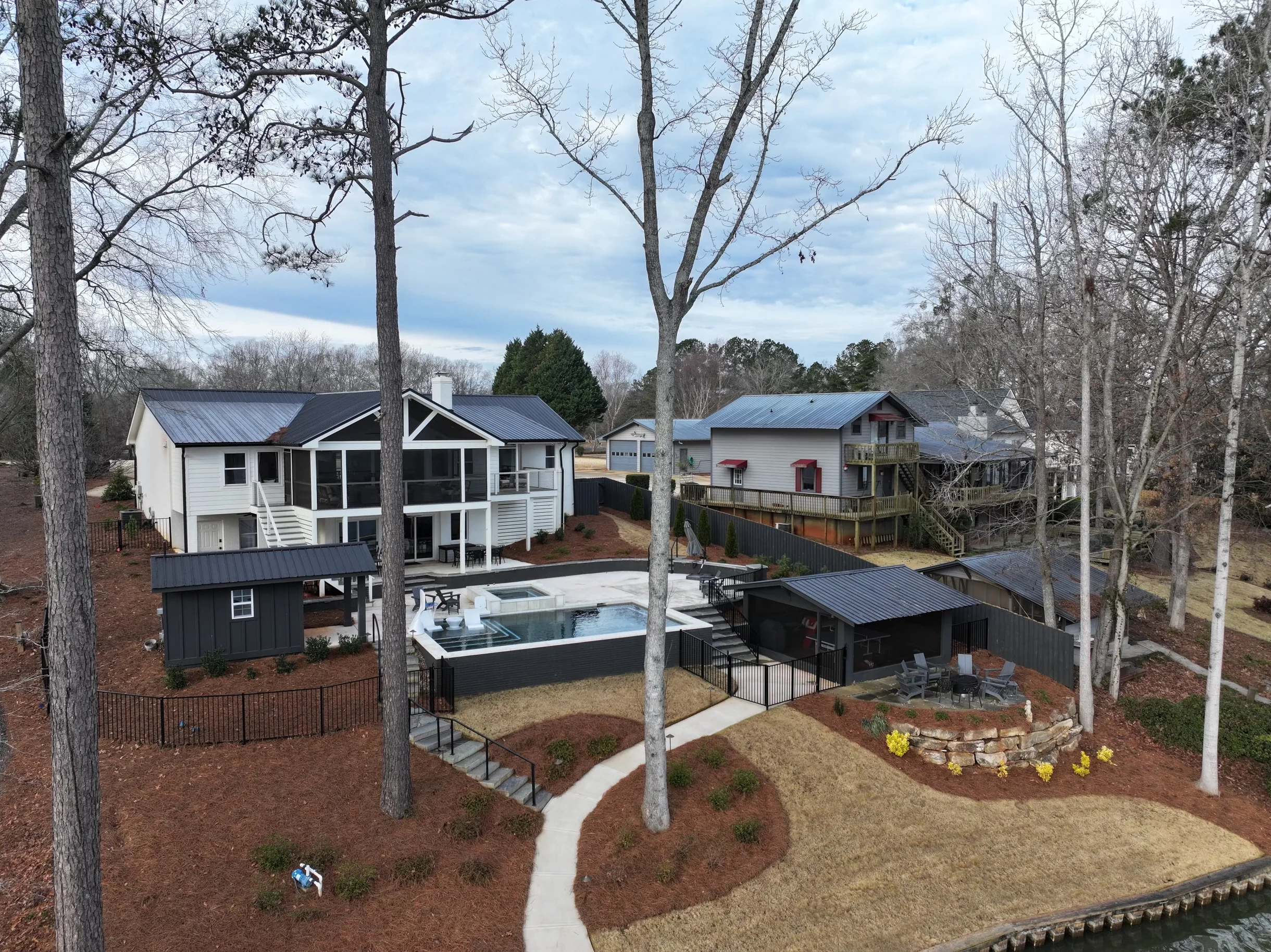Lake Oconee Lake front with Pool #54