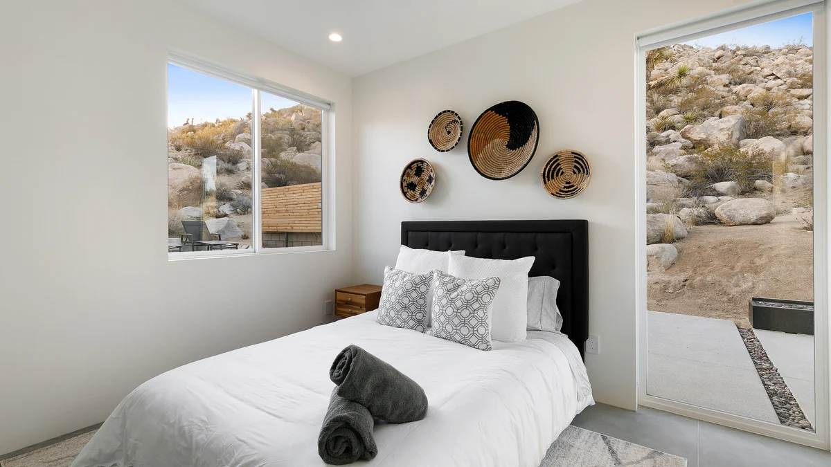 Desert Ridge - Hot Tub, Fire Pit, BBQ, Out Door Shower & Incredi #25
