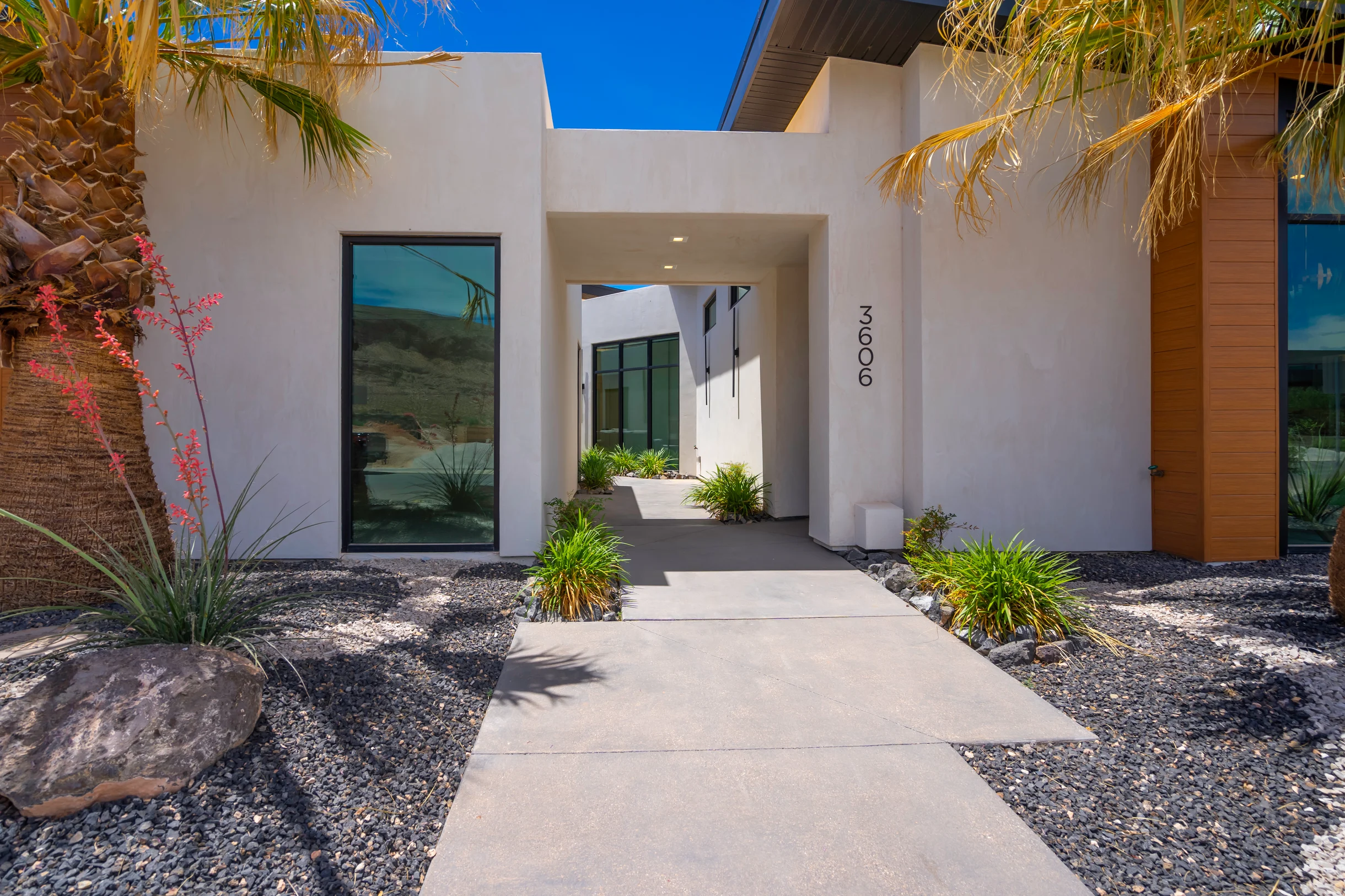 Wander Hurricane Desert #26