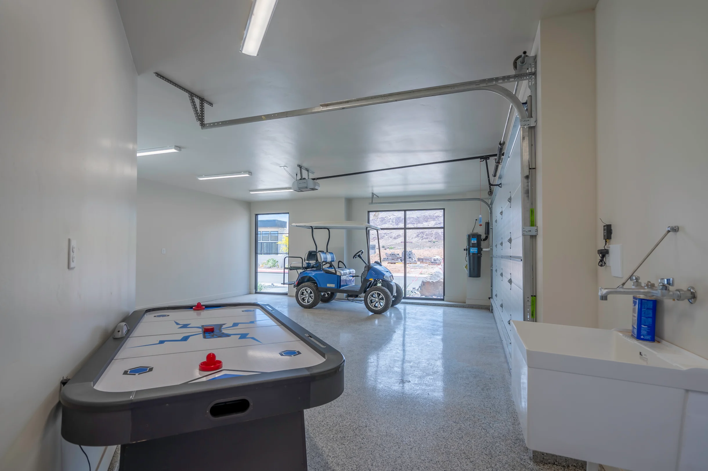 Wander Hurricane Desert #15